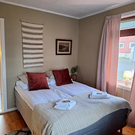 Privat Pa Gard Med Badstue Og Nordlys Apartamento